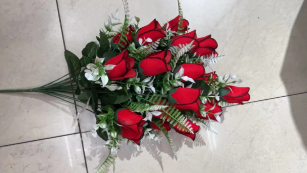 RAMO 24 ROSAS(200)