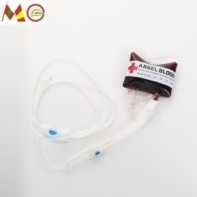 Bolsa de sangre con juguete de tubo de infusión 75ml (144)