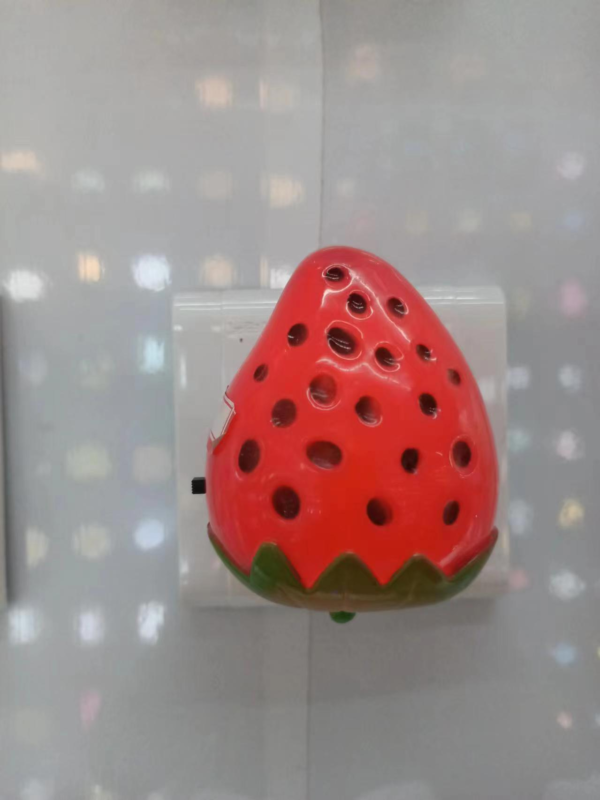 LAMPARA DE FRESA(480)