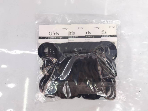 COLAS NEGRAS (precio por  PAQUETE de12 paquetido)(200)