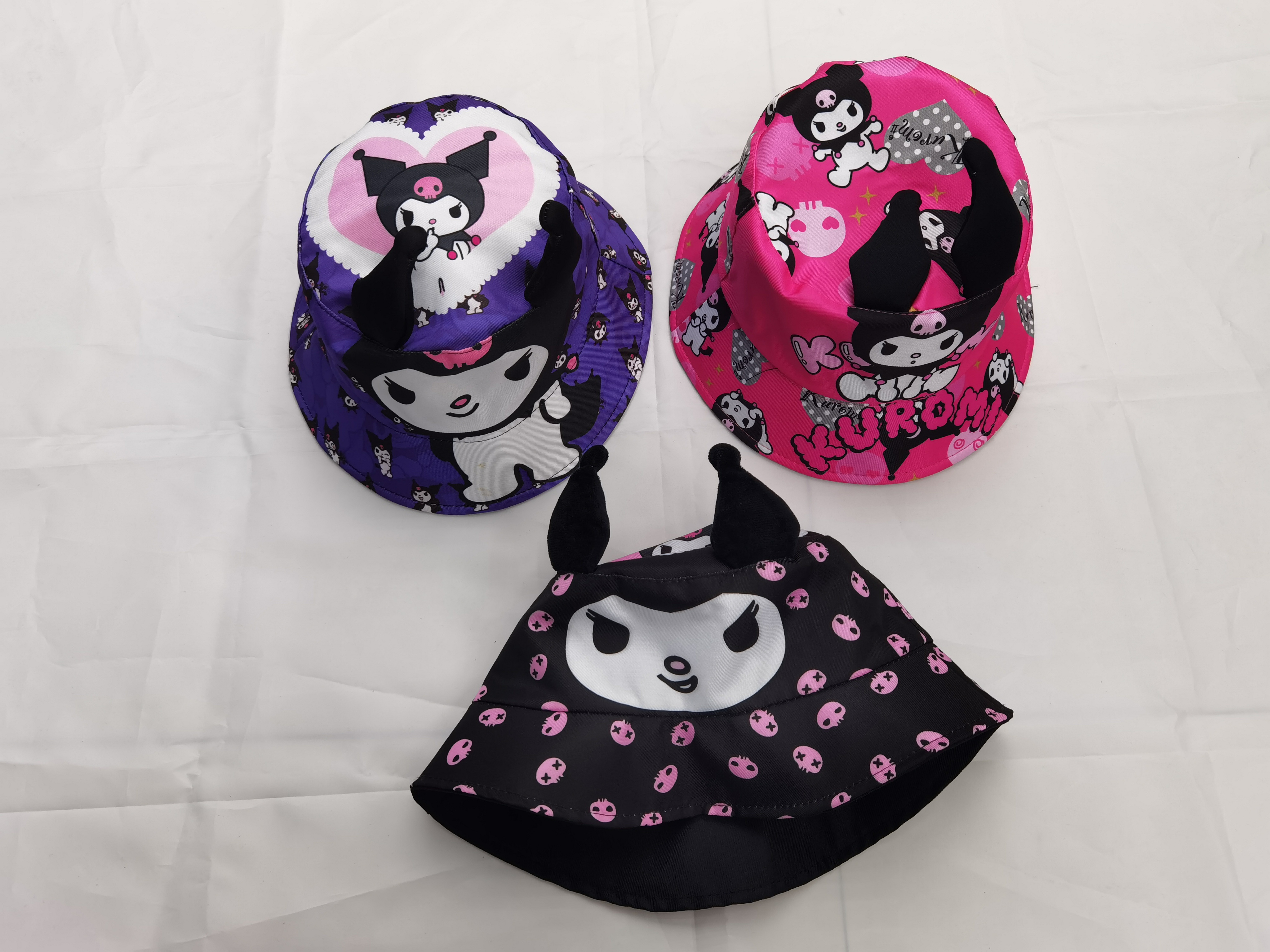 SOMBRERO DE KUROMI 58CM(300)