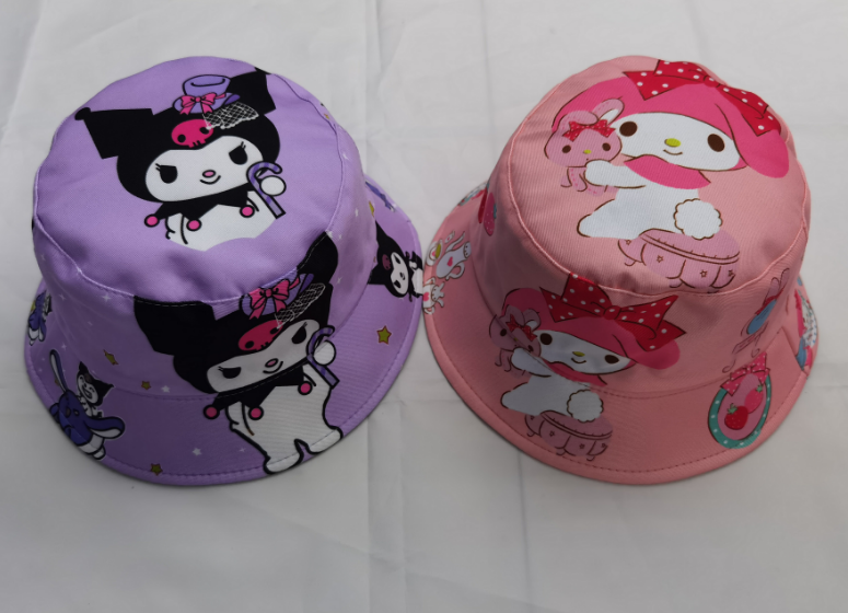 SOMBRERO DE KUROMI 58CM(300)