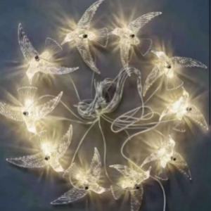 MALLA CON 10 PAJAROS COLGANTES LUZ AMARILLA(18)