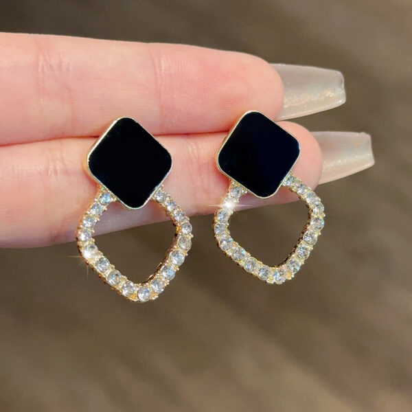 ARETES(240)