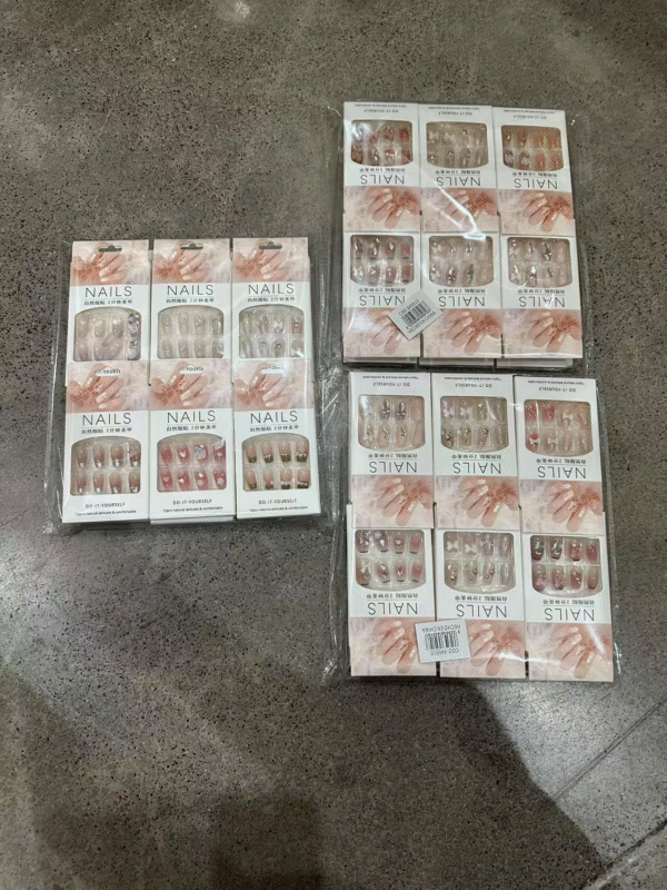 UNAS POSTIZA(720)